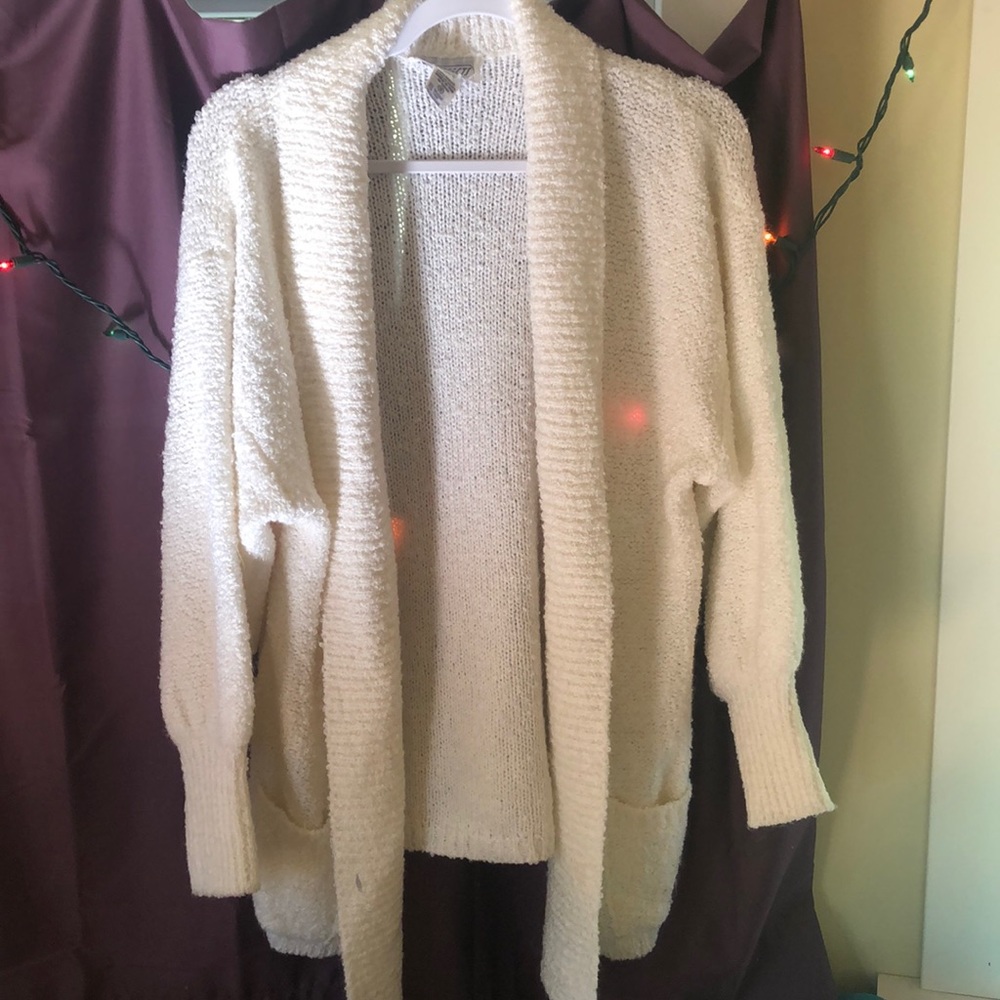 White chunky cardigan